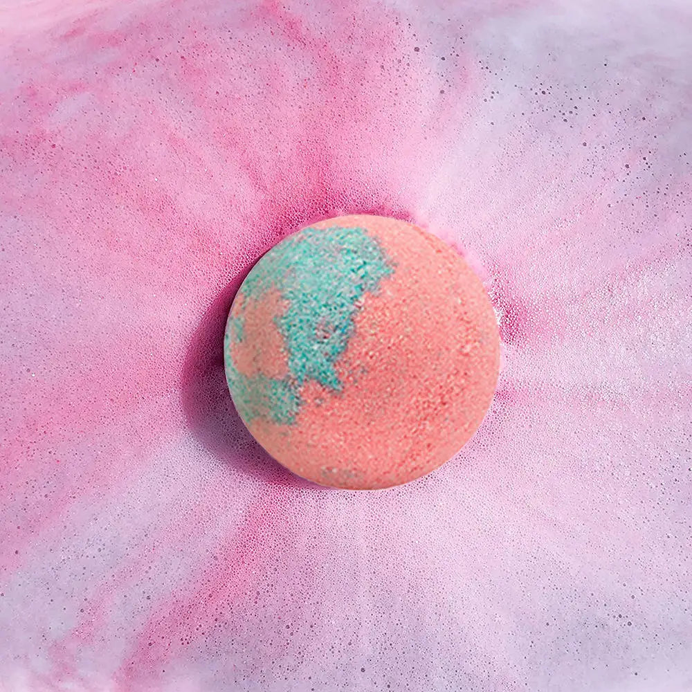 Mini bath bomb bruisend in bad