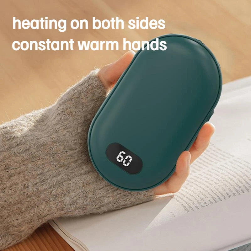 Oplaadbare handwarmer in gebruik