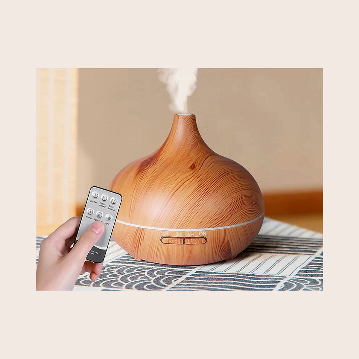 Aroma diffuser met houtlook van Welvana - vooraanzicht